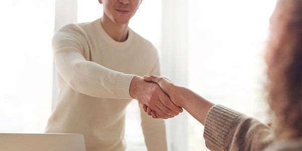 Gratulation Leistungsbeurteilung Mitarbeitergespräch